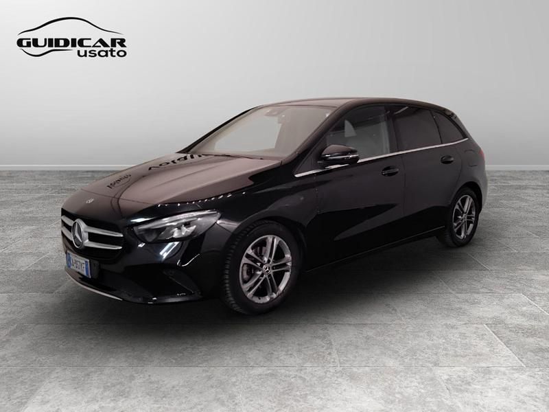 Nero cosmo Usata 2020 Mercedes B180 Monovolume | 20.200 € (Ottimo prezzo) - Immagine 1/1