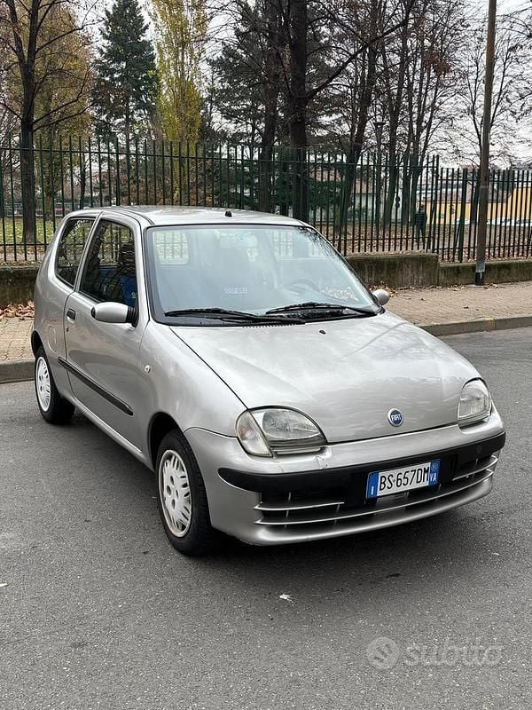 Usata Fiat 600 2000 Grigio Berlina