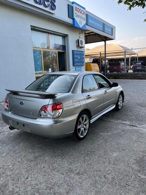 Usata Subaru Impreza 229 CV (168 kW) 2006 Grigio Berlina