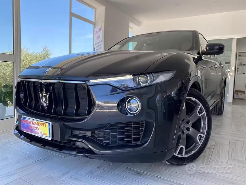 Usata Maserati Levante 250 CV (183 kW) 2019 Nero SUV