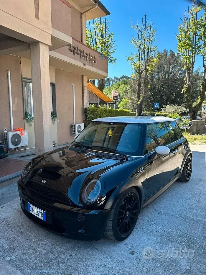 Usata Mini Cooper S 163 CV (119 kW) 2003 Nero Utilitaria