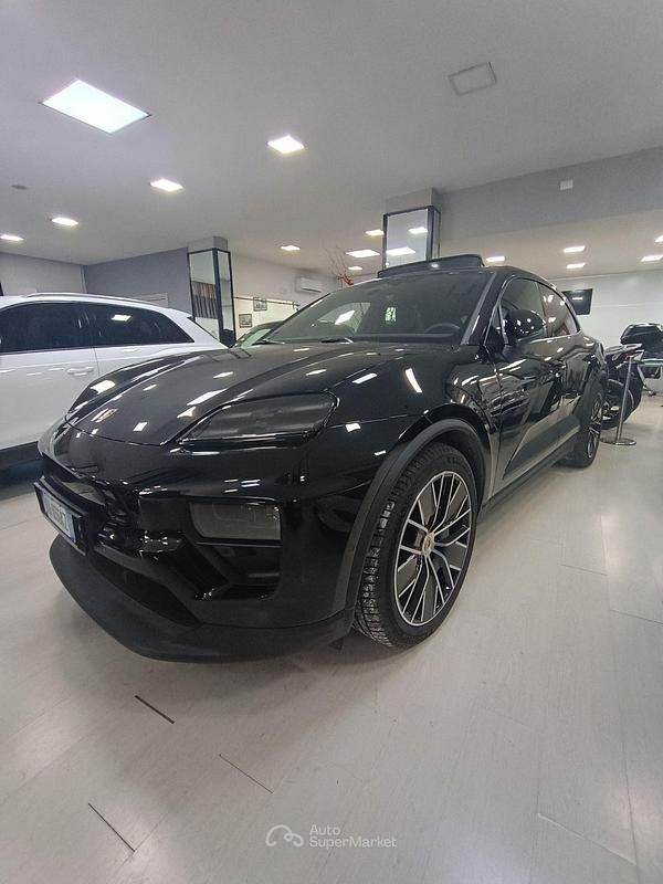Usata Porsche Macan 264 kW (360 CV) 2025 Nero SUV