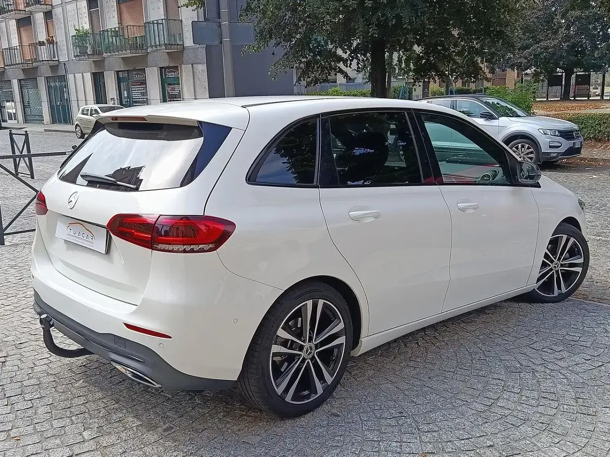 Usata Mercedes B180 116 CV (85 kW) 2020 Bianco Utilitaria