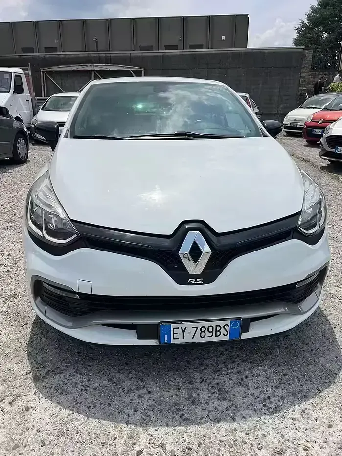 Usata Renault Clio IV 200 CV (147 kW) 2014 Bianco Berlina
