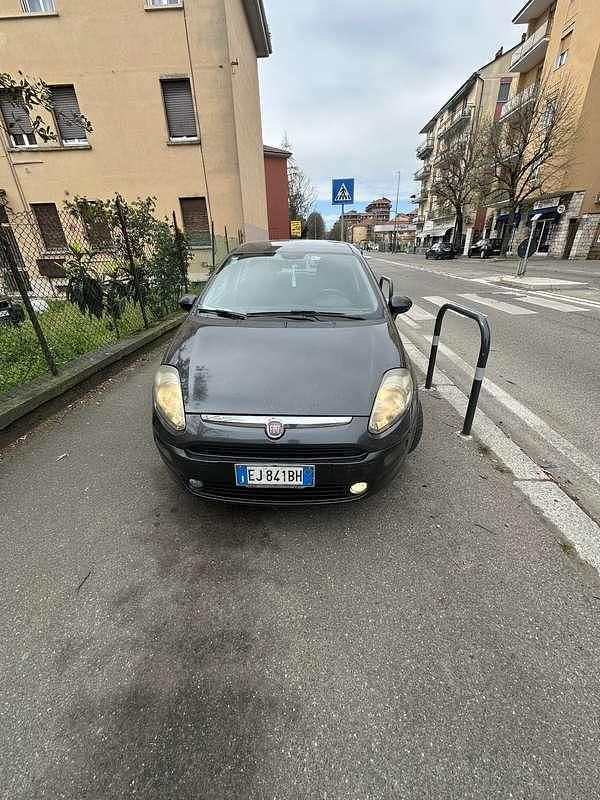 Usata Fiat Punto Evo Emotion 95 CV (69 kW) 2012 Utilitaria
