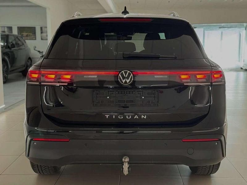 Usata VW Tiguan Life 150 CV (110 kW) 2025 Nero SUV