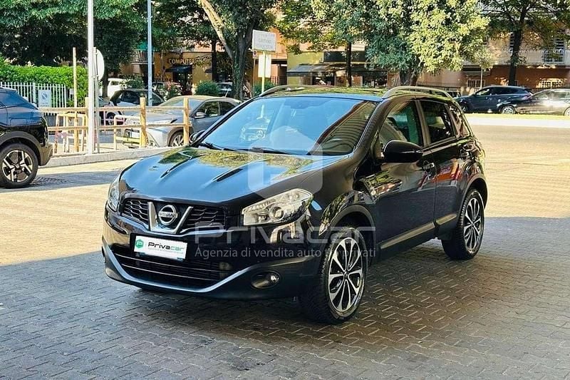 Viola/lilla Usata 2011 Nissan Qashqai N-TEC SUV | 6990 € (Buon prezzo) - Immagine 1/4