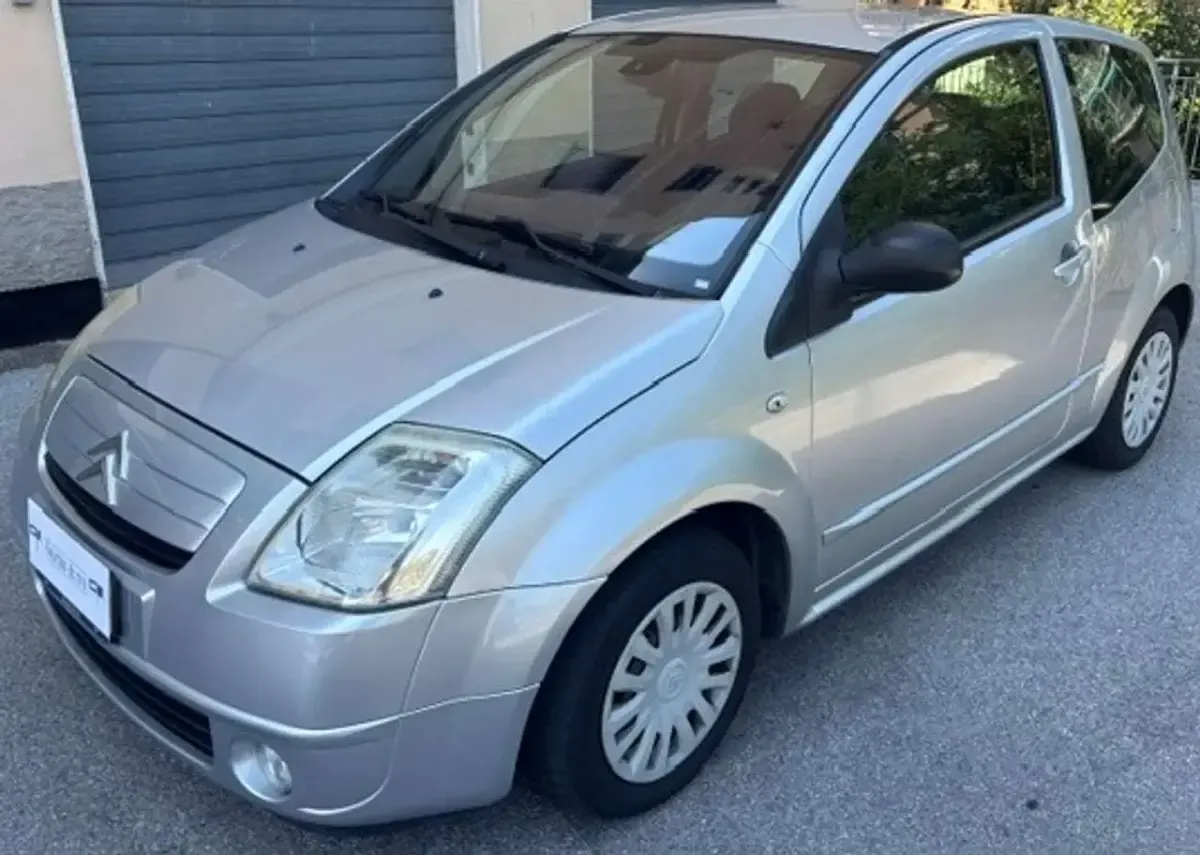 Usata Citroën C2 Elegance 60 CV (44 kW) 2005 Argento Utilitaria
