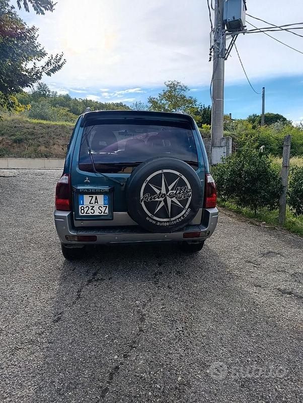 Usata Mitsubishi Pajero 160 CV (117 kW) 2004 SUV