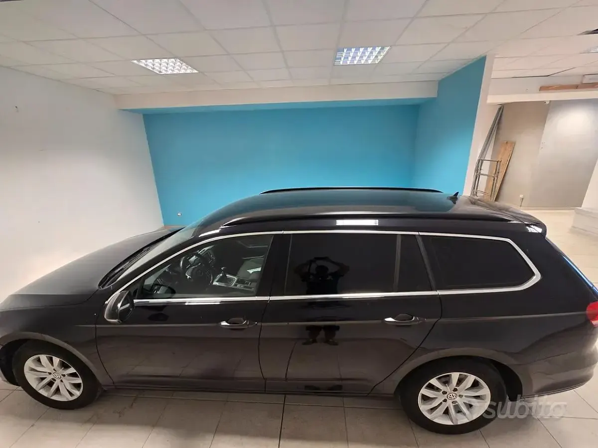 Usata VW Passat Comfortline 120 CV (88 kW) 2016 Nero Station wagon