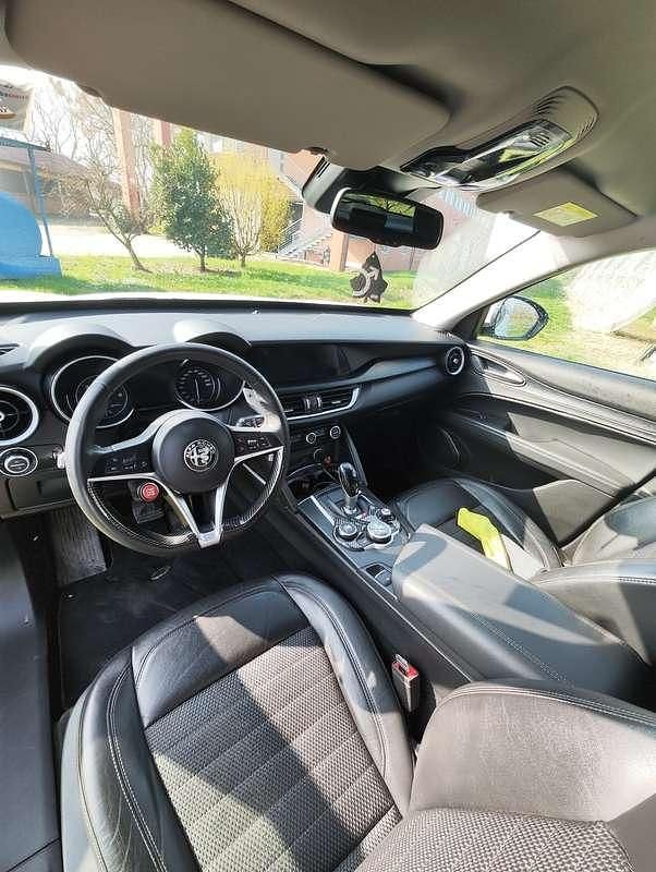Usata Alfa Romeo Stelvio Executive 209 CV (153 kW) 2017 SUV