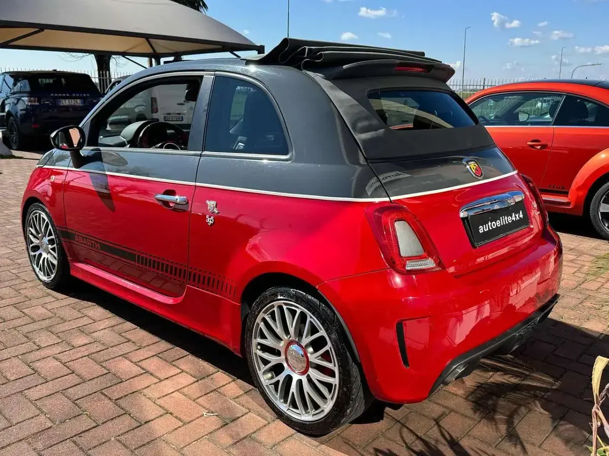 Usata Abarth 595C 160 CV (117 kW) 2012 Rosso pastello Cabrio