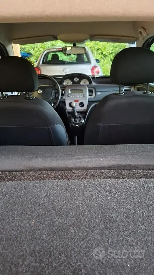 Usata Lancia Ypsilon 80 CV (58 kW) 2006 Nero Utilitaria