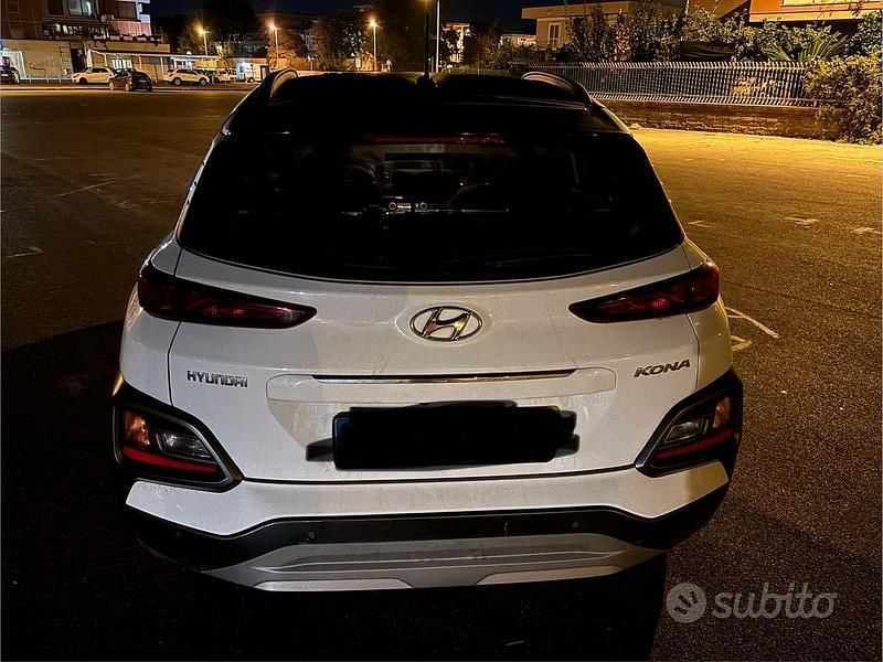 Usata Hyundai Kona 116 CV (85 kW) 2020 Bianco SUV
