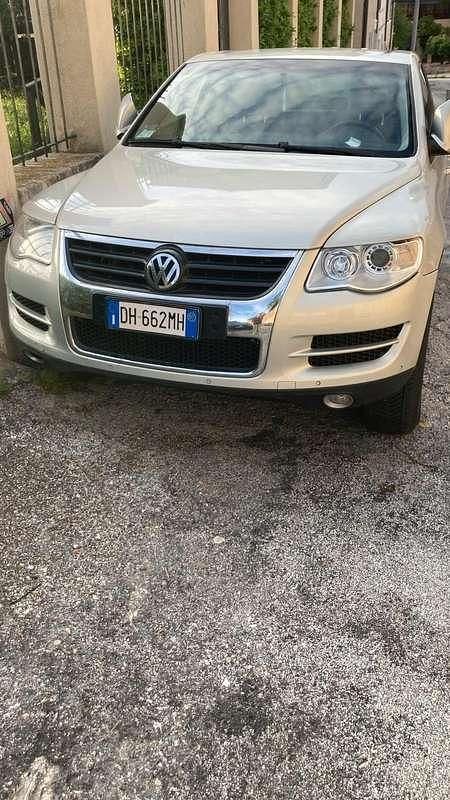Argento Usata 2007 VW Touareg Exclusive SUV | 5800 € (Buon prezzo) - Immagine 1/4