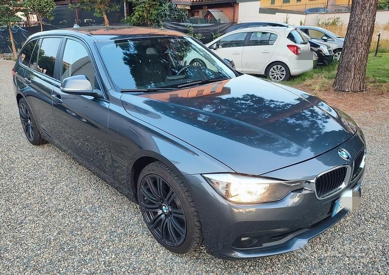 Usata BMW 318 Advantage 150 CV (110 kW) 2017 Grigio Station wagon