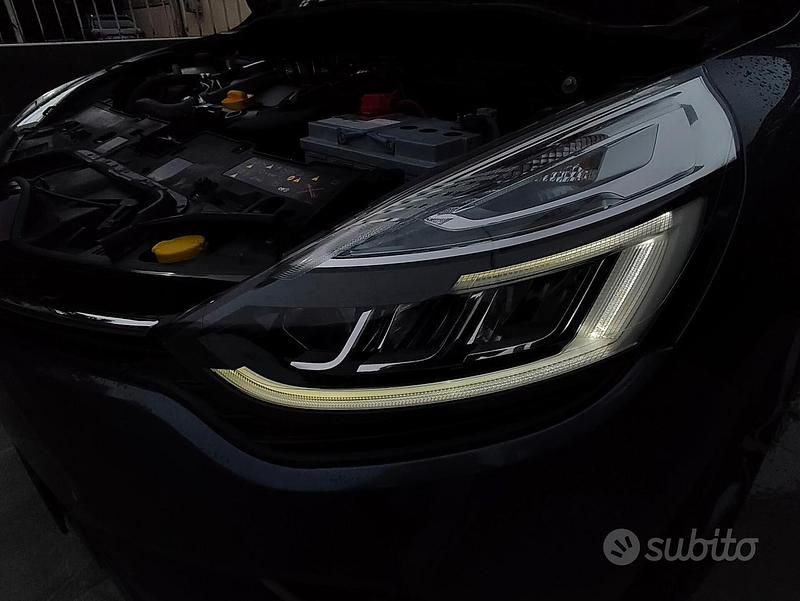 Usata Renault Clio IV Intens 90 CV (66 kW) 2019 Grigio Berlina