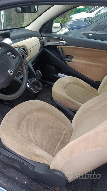 Usata Lancia Ypsilon 2004 Blu Utilitaria