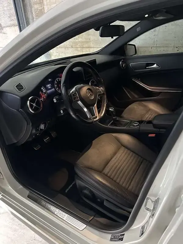 Usata Mercedes A180 122 CV (89 kW) 2014 Utilitaria