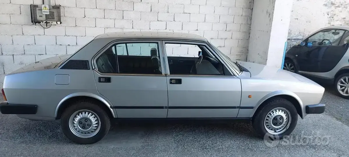 Usata Alfa Romeo Alfetta 130 CV (95 kW) 1982 Berlina
