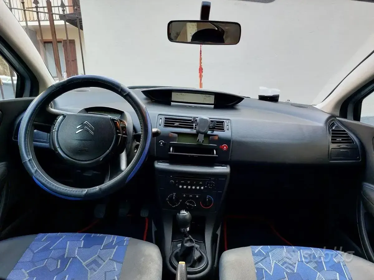 Usata Citroën C4 110 CV (80 kW) 2006 Argento Berlina