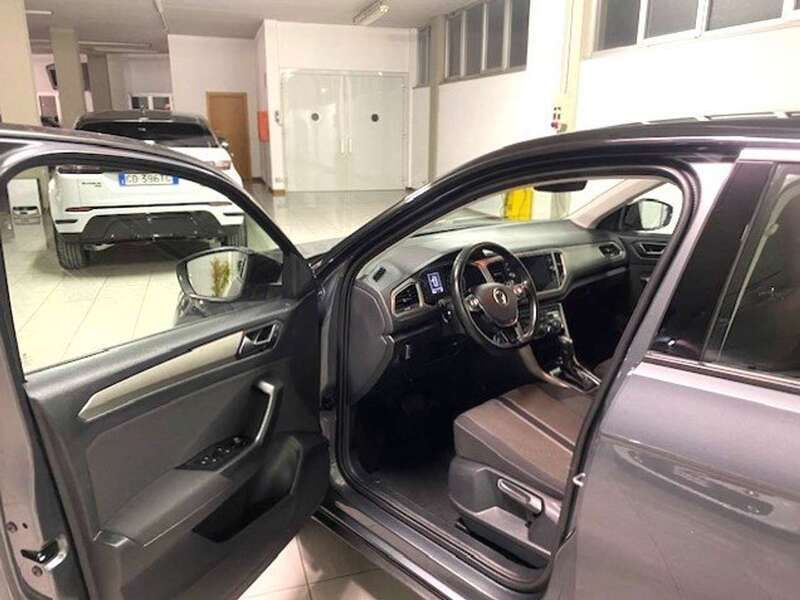 Usata VW T-Roc Business 150 CV (110 kW) 2021 Grigio SUV