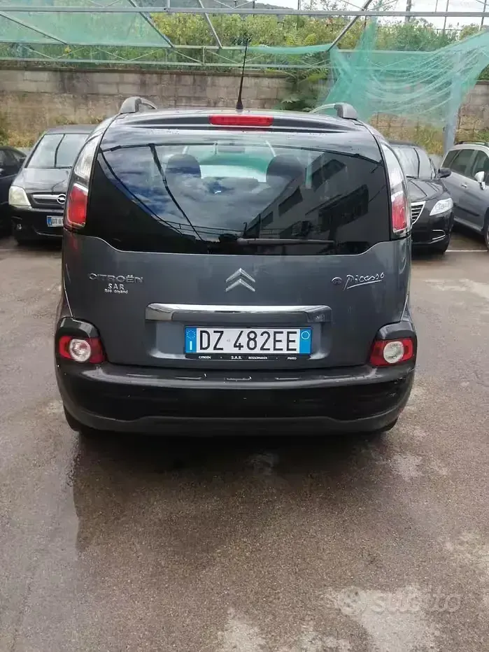 Usata Citroën C3 Picasso Exclusive 95 CV (69 kW) 2010 Grigio scuro Monovolume