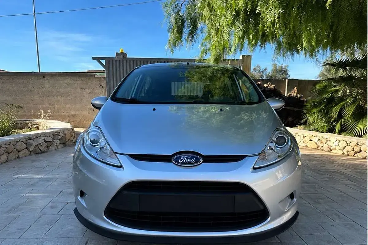 Usata Ford Fiesta 60 CV (44 kW) 2011 Berlina