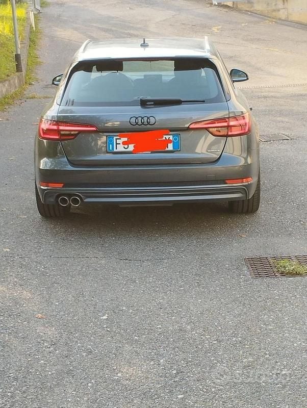 Usata Audi A4 S-Line 190 CV (139 kW) 2017 Grigio Station wagon