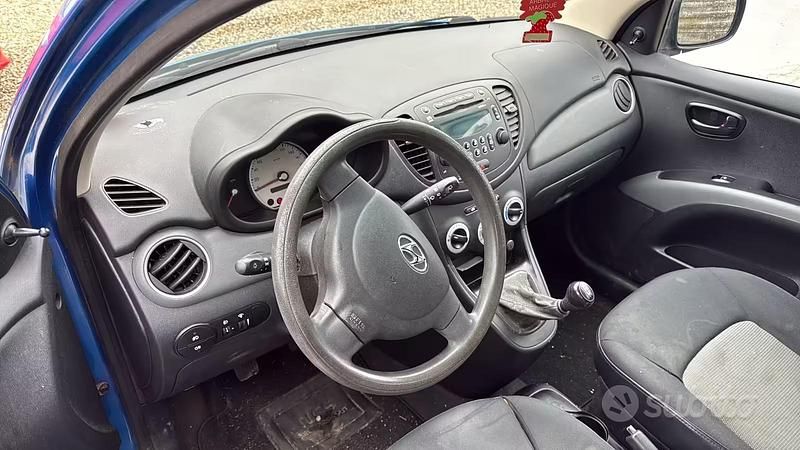 Usata Hyundai i10 2009 Blu Utilitaria