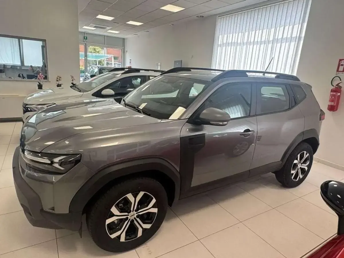 Nuova Dacia Duster Essentiel 122 CV (89 kW) 2026 Grigio SUV