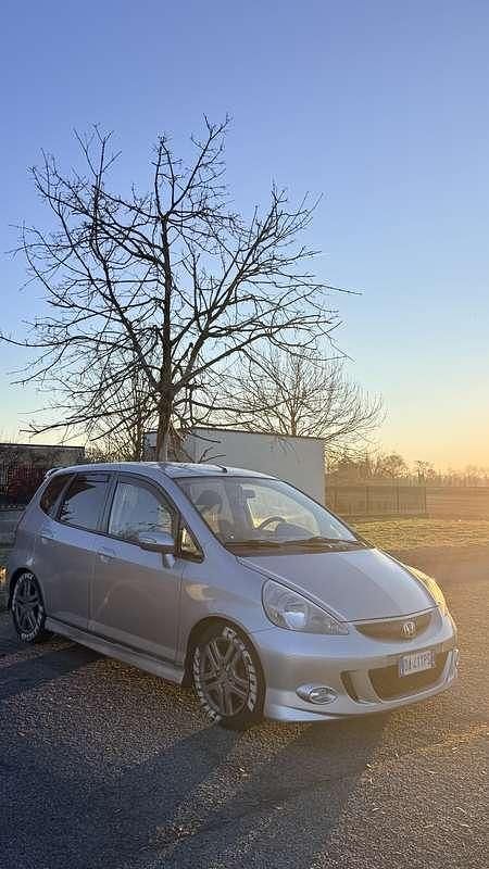 Usata Honda Jazz 83 CV (61 kW) 2006 Utilitaria