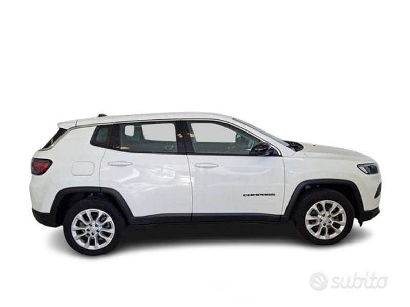 Gebraucht Jeep Compass 131 PS (96 kW) 2022 Weiß SUV