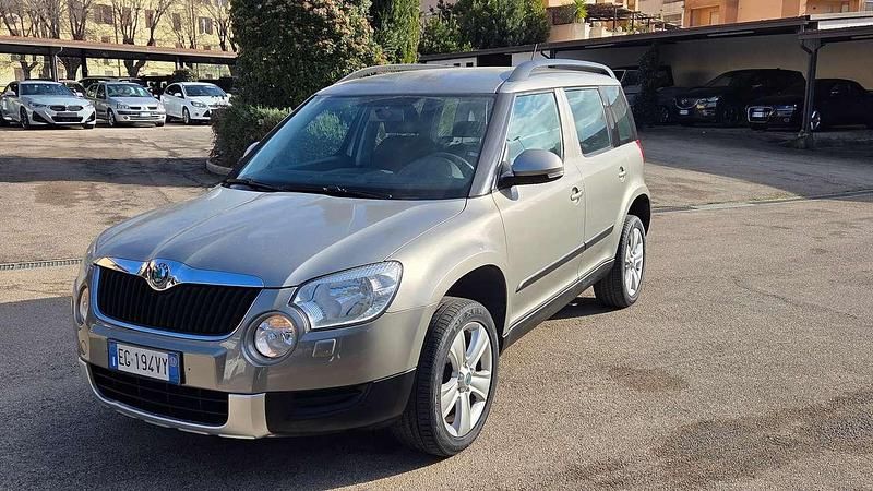 Usata Skoda Yeti Adventure 105 CV (77 kW) 2011 Beige SUV