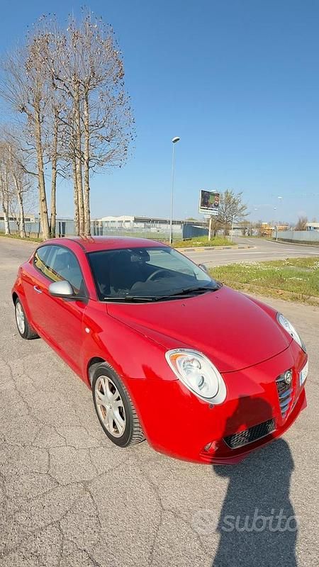 Usata Alfa Romeo MiTo 78 CV (57 kW) 2011 Rosso Utilitaria