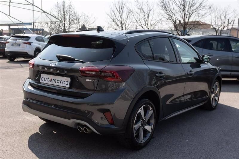 Usado Ford Focus Active 125 HP (91 kW) 2023 Cinzento SUV