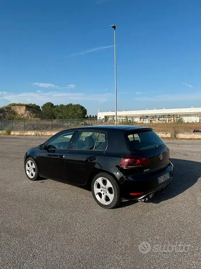 Usata VW Golf VI 110 CV (80 kW) 2008 Utilitaria