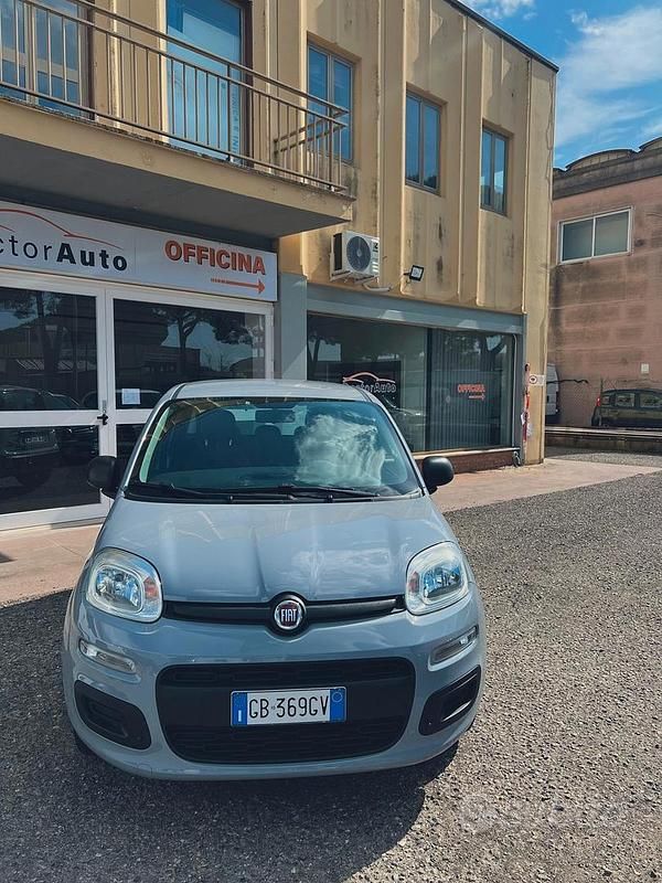 Usata Fiat Panda Easy 69 CV (50 kW) 2020 Grigio Utilitaria