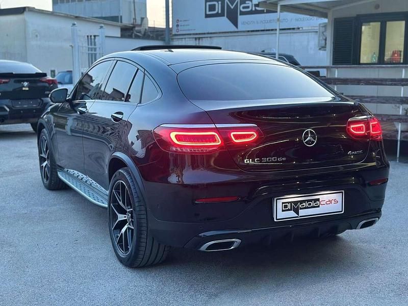 Usata Mercedes GLC300e Premium Plus 194 CV (142 kW) 2021 Nero Coupé