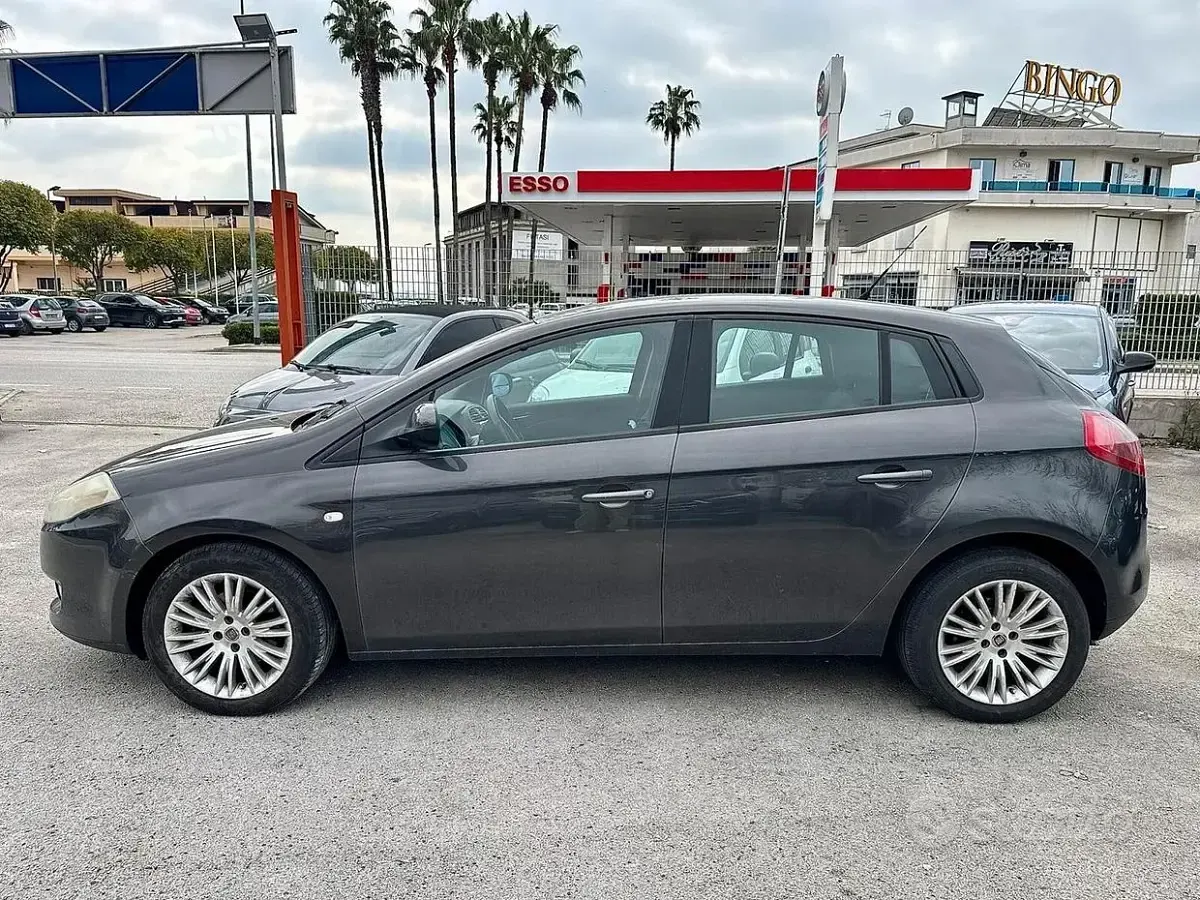 Usata Fiat Bravo Emotion 120 CV (88 kW) 2007 Grigio Utilitaria