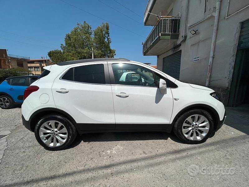 Bianco Usata 2016 Opel Mokka Cosmo SUV | 9600 € (Buon prezzo) - Immagine 1/4