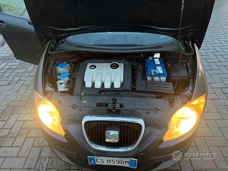 Usata Seat Altea 105 CV (77 kW) 2004 Nero Monovolume