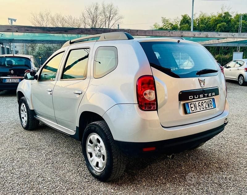Usata Dacia Duster 110 CV (80 kW) 2012 Grigio SUV