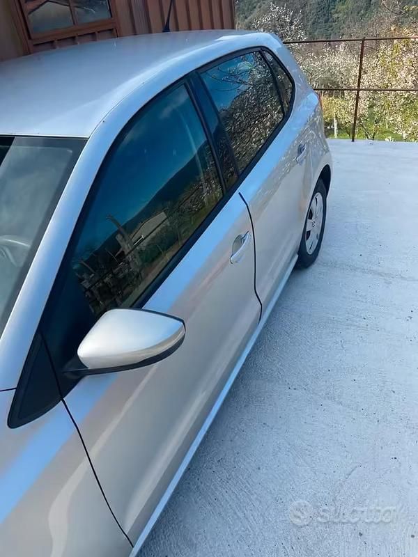 Usata VW Polo 60 CV (44 kW) 2011 Grigio Utilitaria