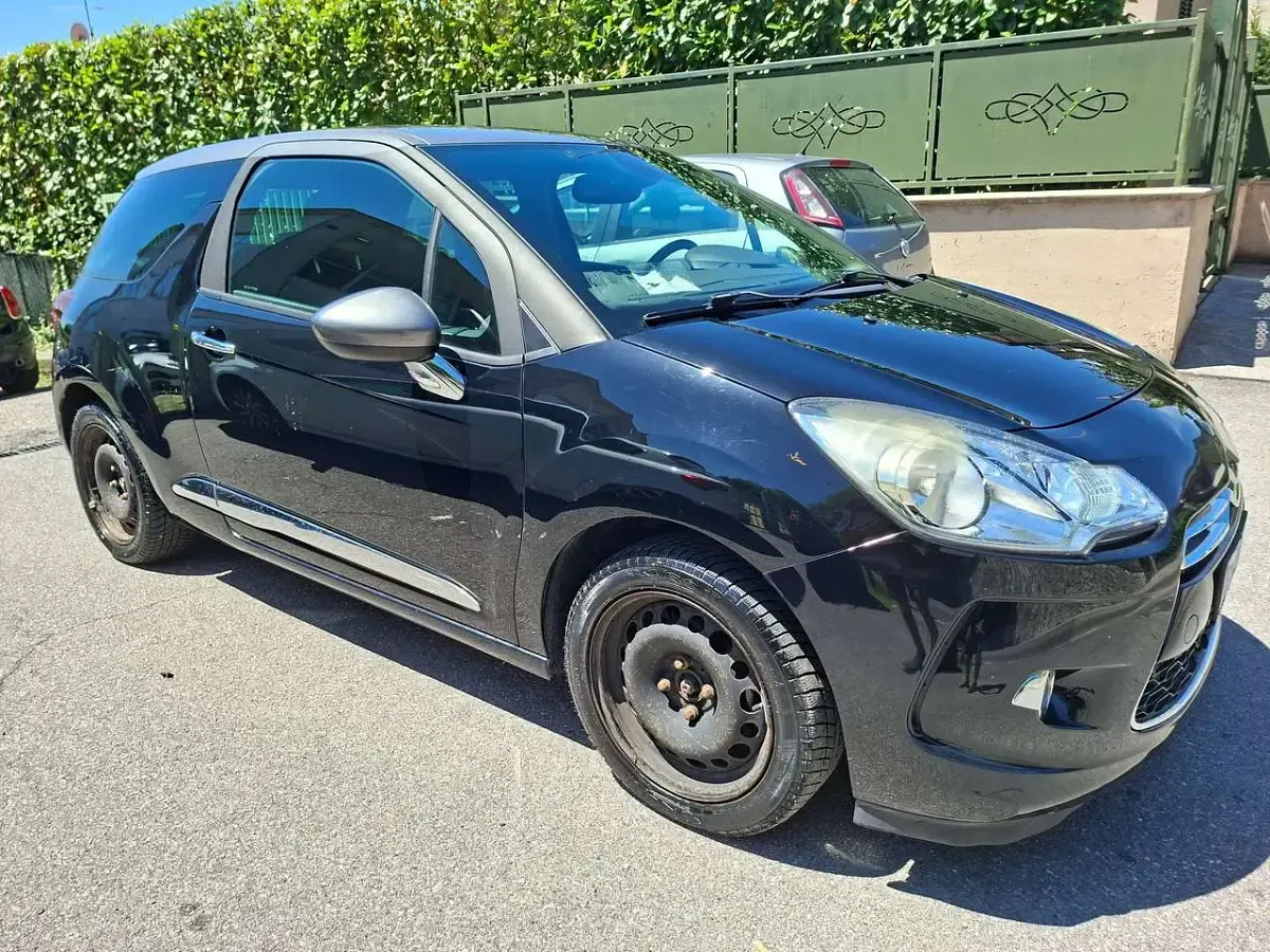 Usata Citroën DS3 82 CV (60 kW) 2013 Nero Berlina