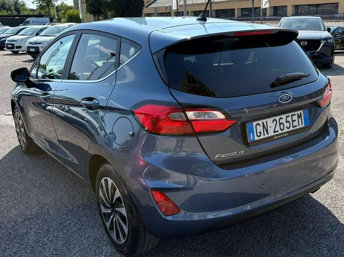 Usata Ford Fiesta Titanium 75 CV (55 kW) 2023 Blu/azzurro Utilitaria