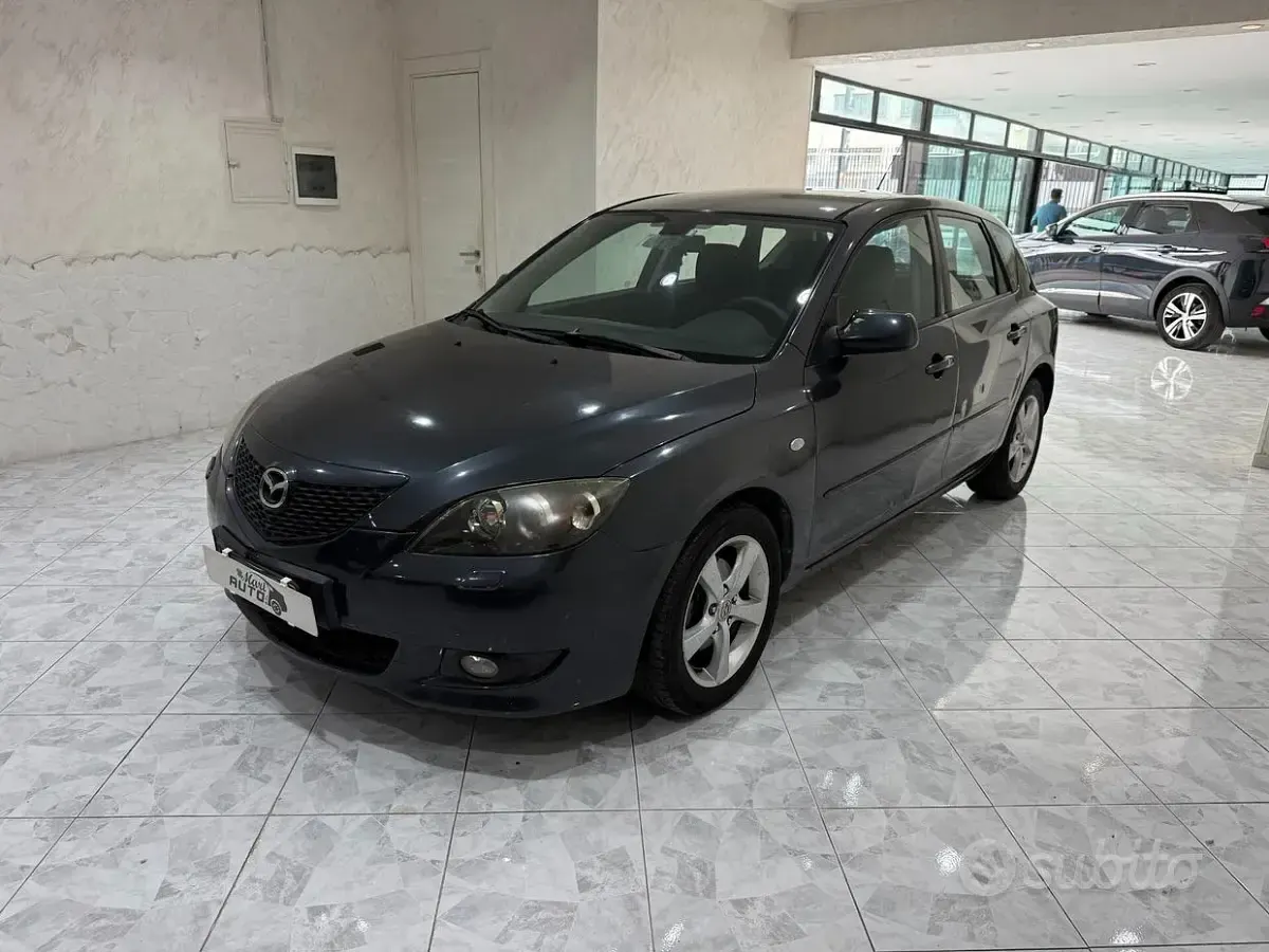 Begagnad Mazda 3 109 HK (80 kW) 2006 Svart Sedan