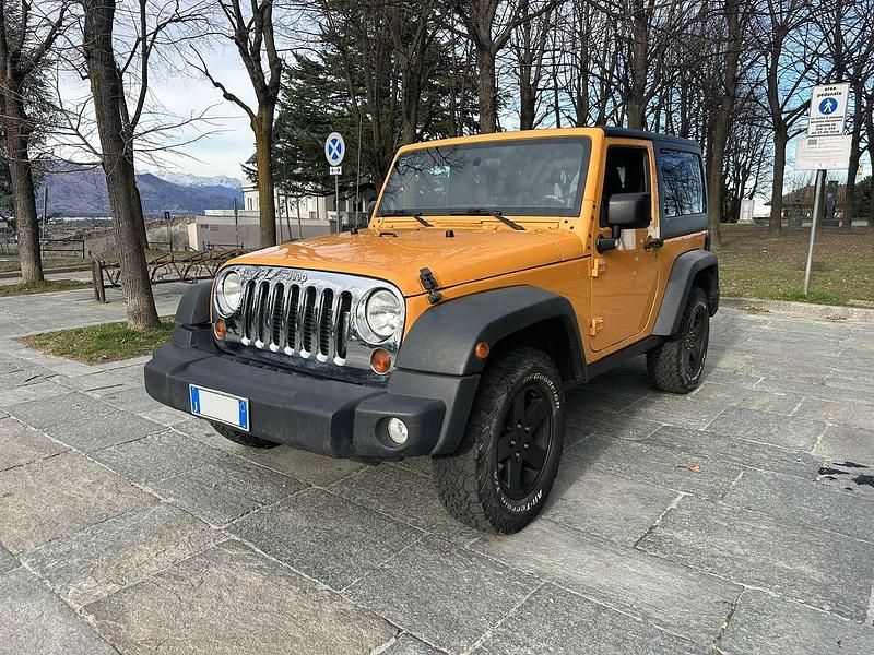 Usata Jeep Wrangler Sport 200 CV (147 kW) 2013 Arancione SUV