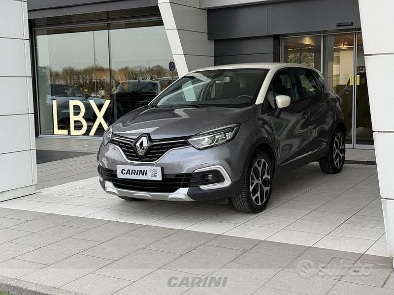 Usata Renault Captur Zen 90 CV (66 kW) 2022 Grigio SUV
