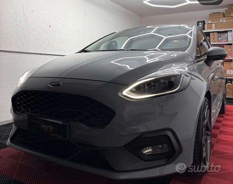 Usata Ford Fiesta Performance Edition 200 CV (147 kW) 2020 Grigio Utilitaria